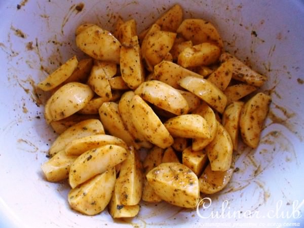 Свинина с пряными картофельными дольками