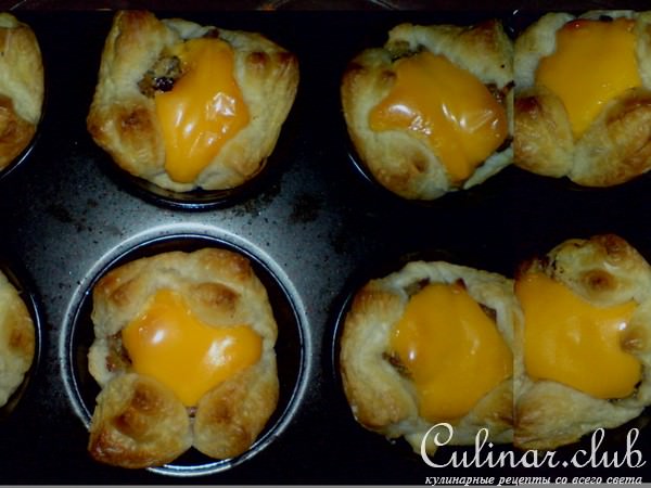 Грибные корзинки с шалфеем и сыром