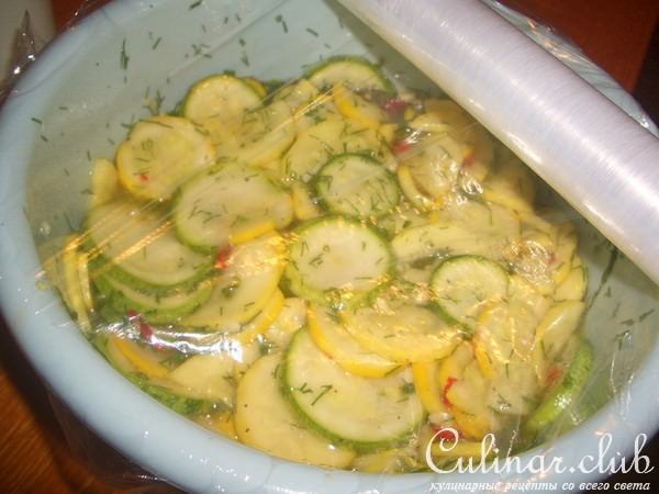 Маринованные кабачки быстрого приготовления.