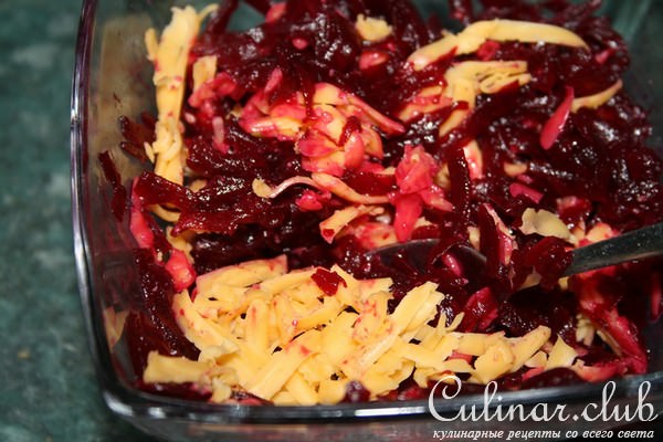 Карпаччо из свеклы сервированное лодочками из фаршированного чернослива (Игра-соревнование)