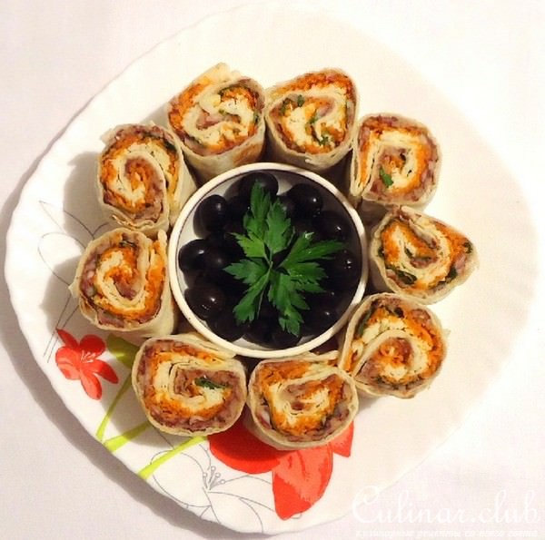 Роллы с фасолью,овощами,зеленью и сыром 