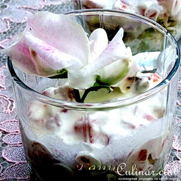 Веррины с копченым лососем и проростками фасоли