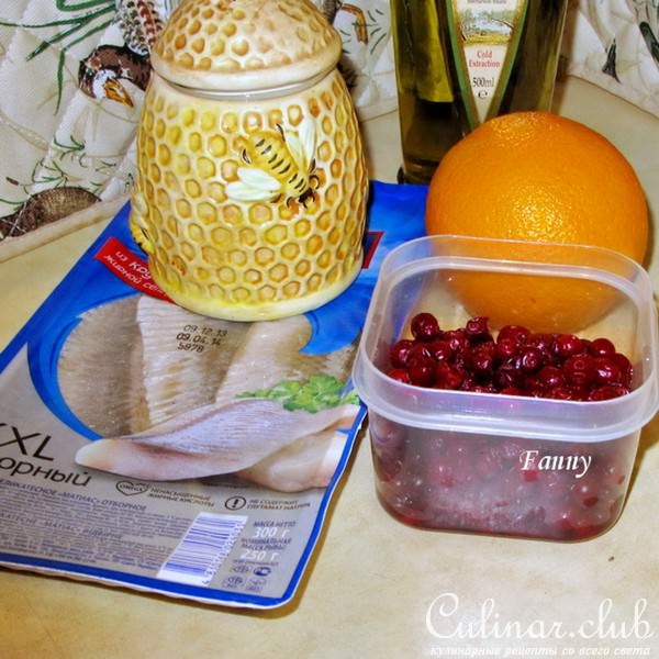 Закуска из сельди под клюквенным соусом
