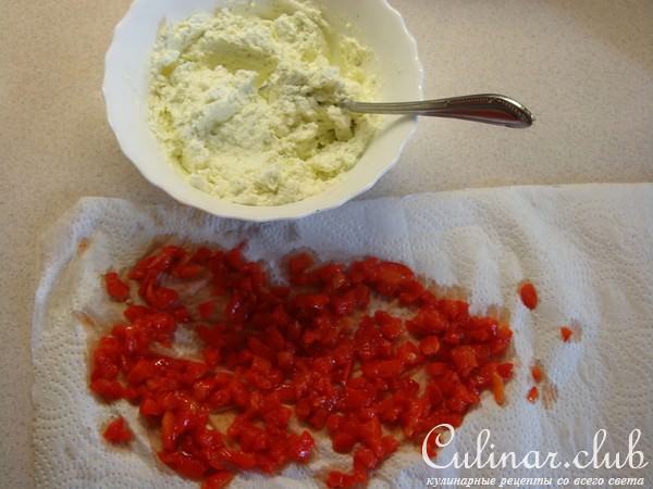 Закуска из форели с вкусной начинкой.