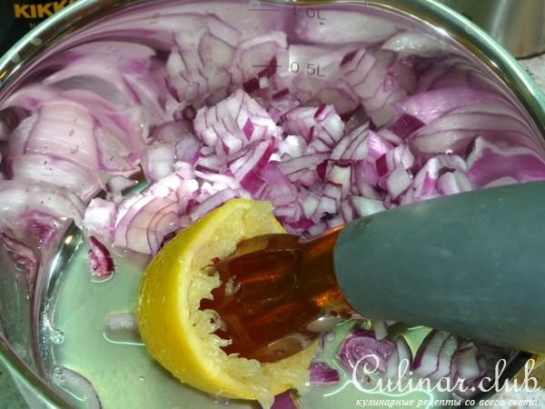 Канапе с креветками и грейпфрутом с кисло-сладким соусом