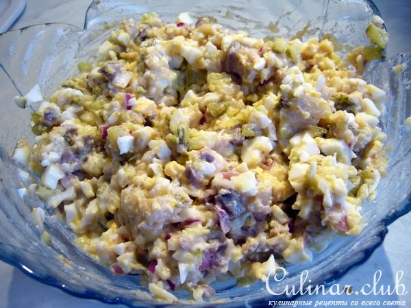 Рубленная сельдь (Heringhckerle) со сладкой баварской горчицей
