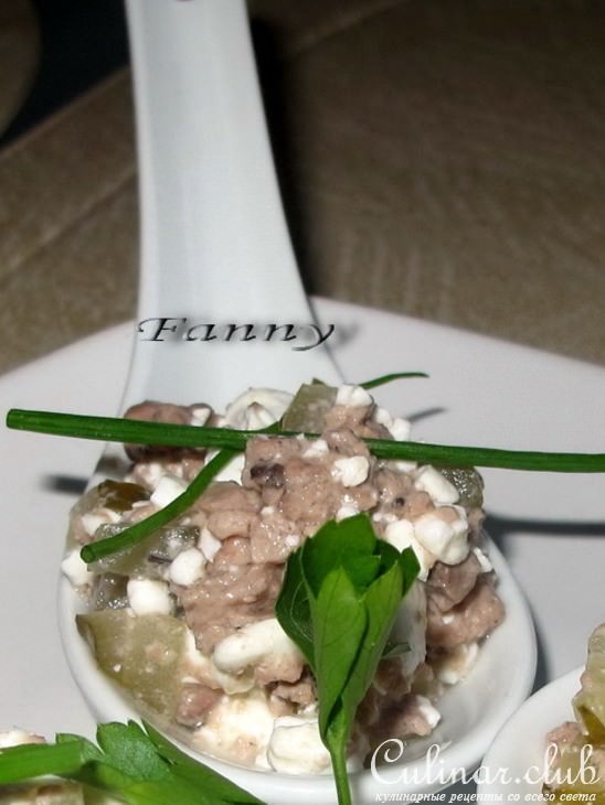 Закуска с печенью трески и домашним сыром