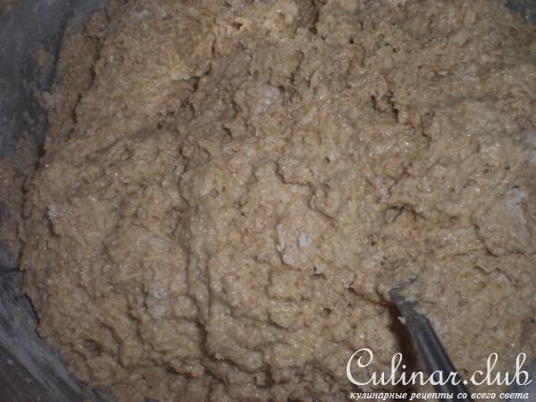 Авокадно- банановые маффины с черносливом и миндалём.