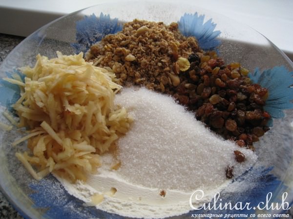 Яблочные кексы