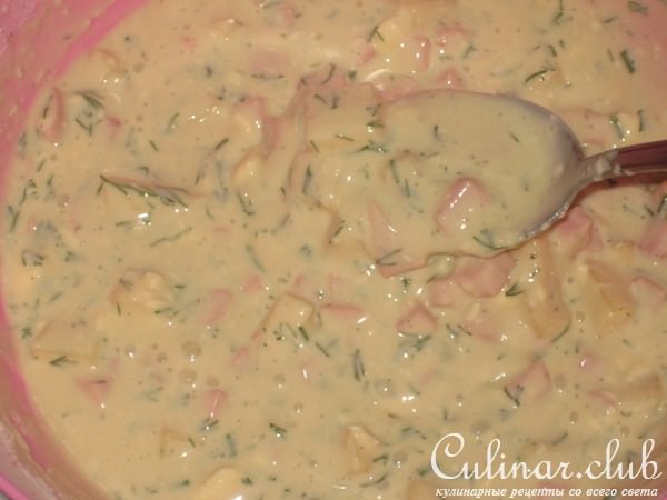Маффины закусочные с колбасой и сыром.