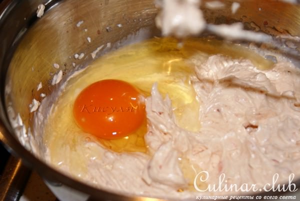 Апельсиновый кекс с миндалём и ромовой пропиткой