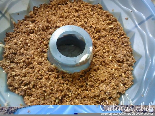 "многовкусовой" пирог с ореховой начинкой