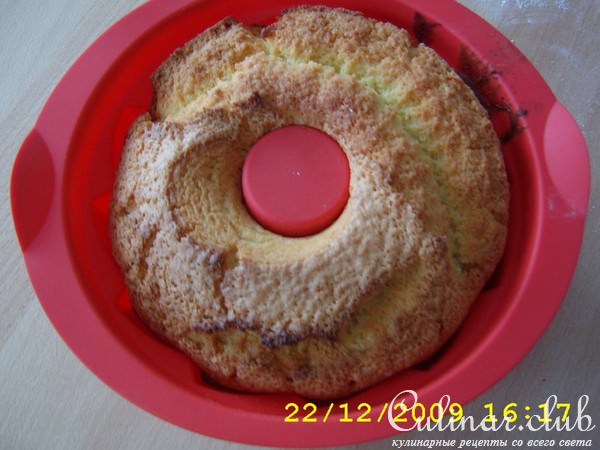Пирог с яичным ликёром (Eierlikr-Kuchen)