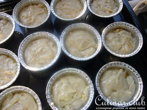 Маффины с апельсином и грецкими орехами.