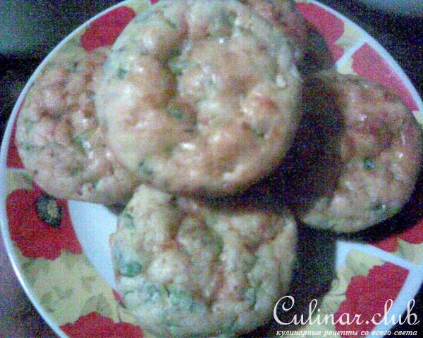 Закусочные сырные маффины с чесночно-копченой ноткой 