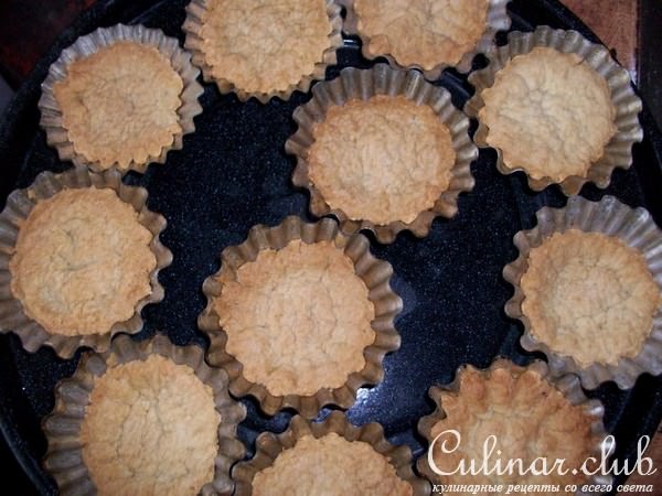 Корзиночки с маринованной грушой с желе