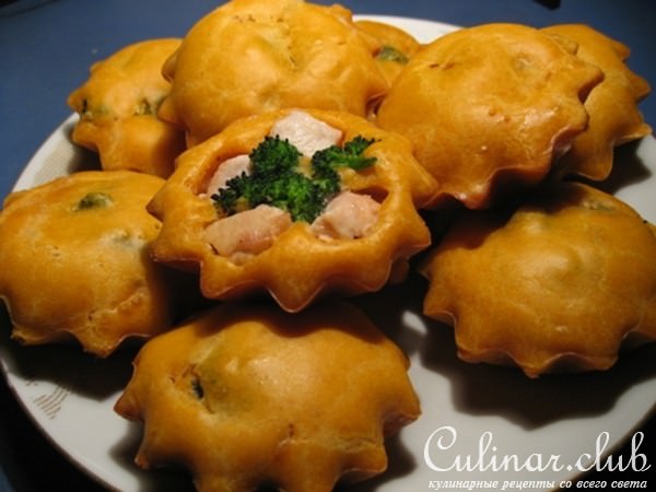 Закусочные маффины с куриной грудкой