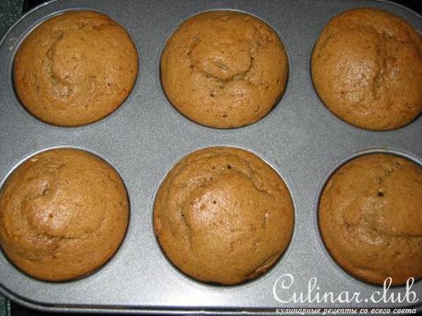 Кексы с халвой и изюмом