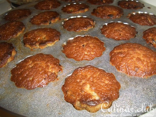 Мини-кексы "Поцелуйчики" с корицей и черносливом