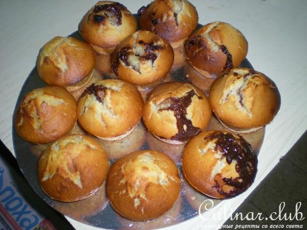 маффины со сгущенкой и бананами