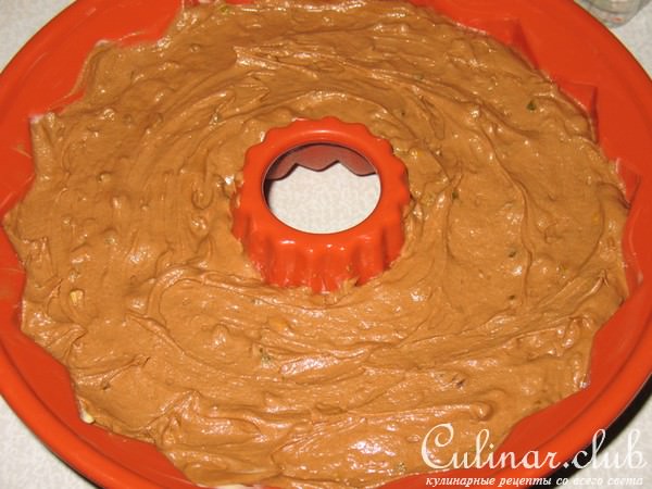 Шоколадный кекс с фисташками.