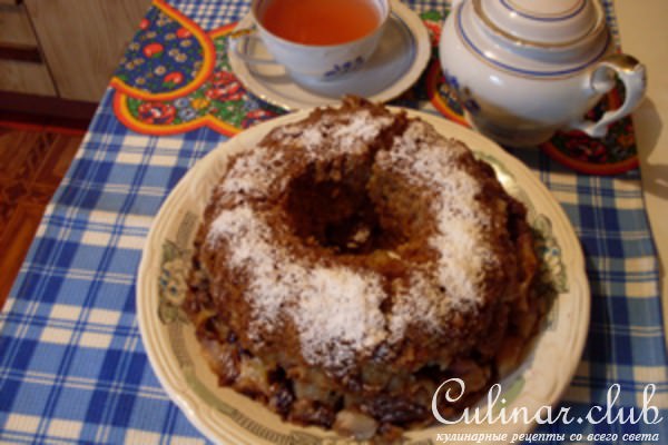 Кекс с яблоками и голубикой