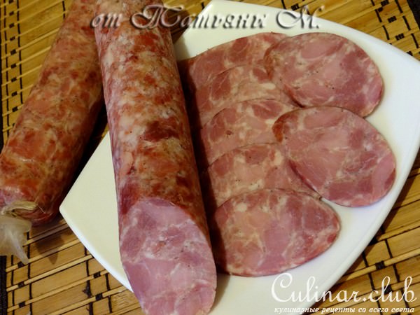 Колбаса ветчинная свиная