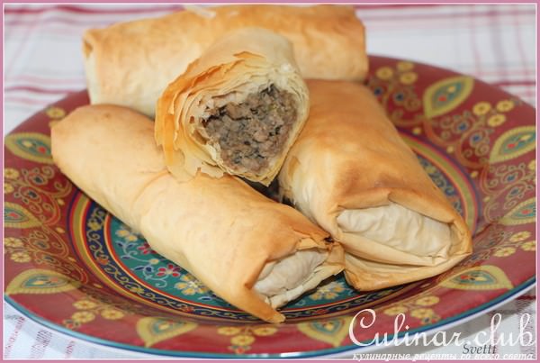 Бурекасы с рубленой говядиной и печеными баклажанами