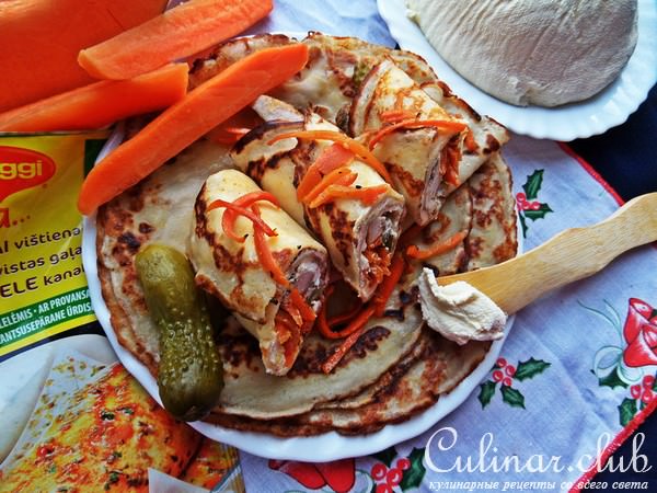 Блинные роллы с курицей и домашним маскарпоне