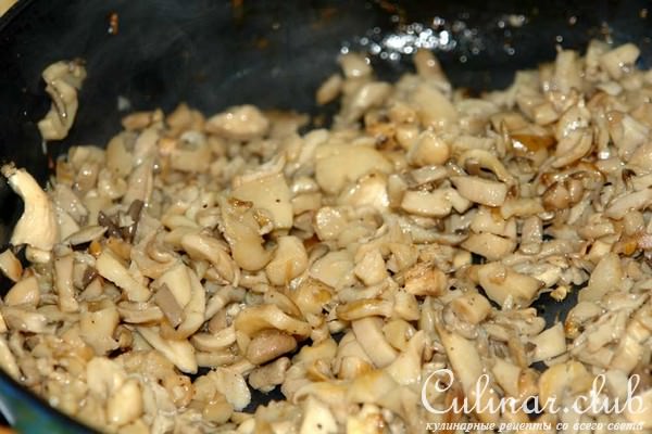 Пирог с курицей и грибами по-уральски 