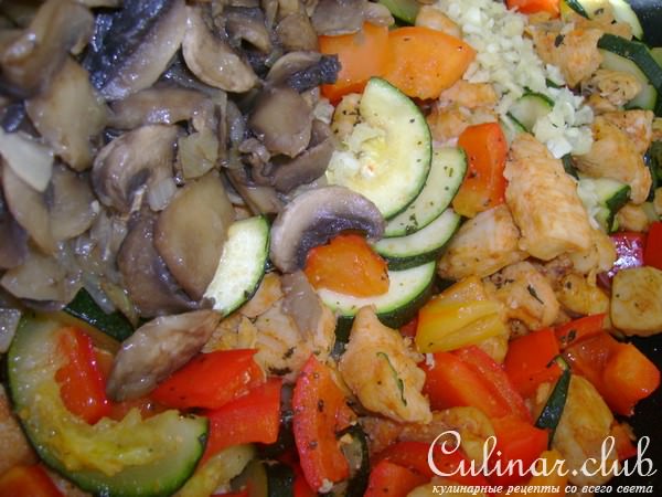 КАЛЬЦОНЕ С КУРИЦЕЙ И ОВОЩАМИ