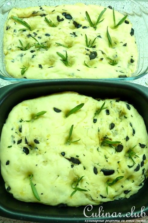 Фокачча с маслинами и розмарином