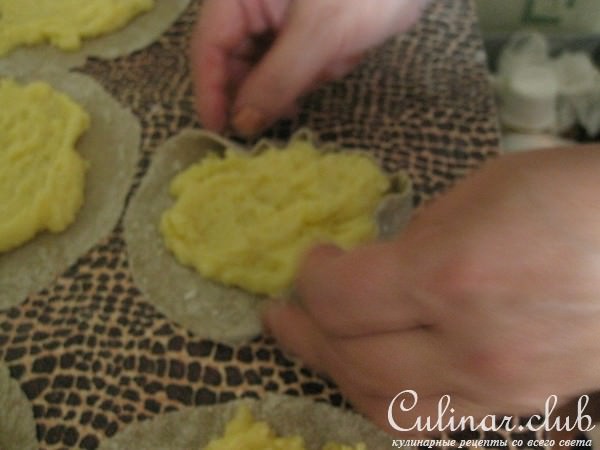 КАЛИТКИ с картофельным пюре и пшенной кашей