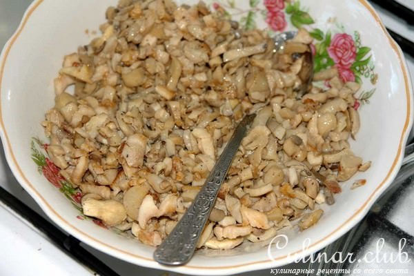 Пирог с курицей и грибами по-уральски 