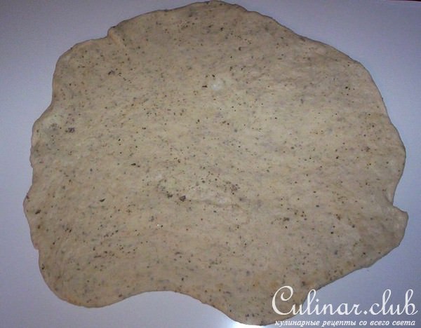 Пикантный пирог с курицей и брокколи