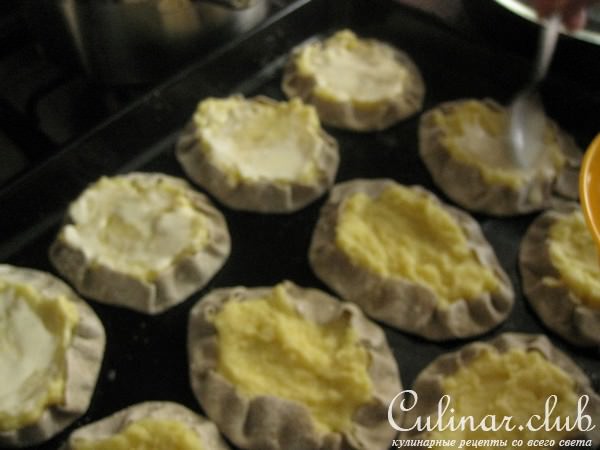 КАЛИТКИ с картофельным пюре и пшенной кашей