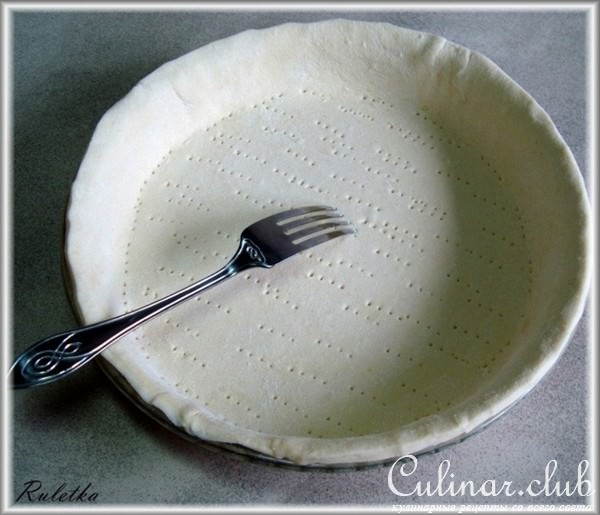 Луковый киш с грудинкой.