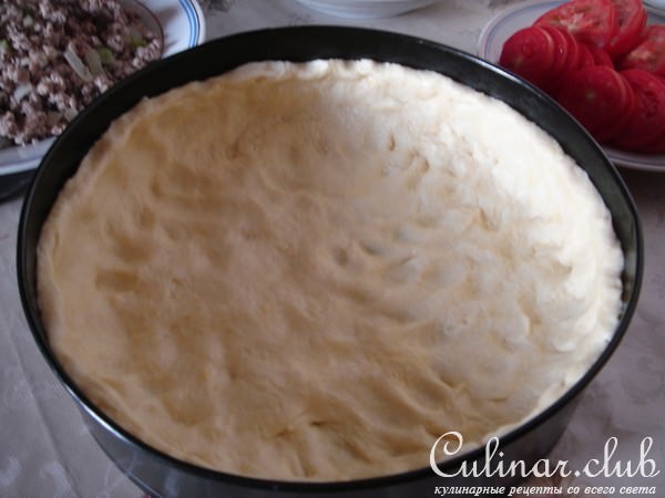 Киш с фаршем и овощами