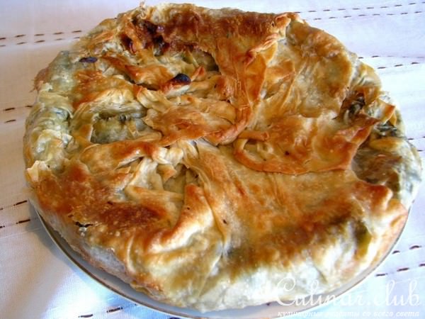 Пирог с щавелем и крапивой (по мотивам греческого спанакопитта). 