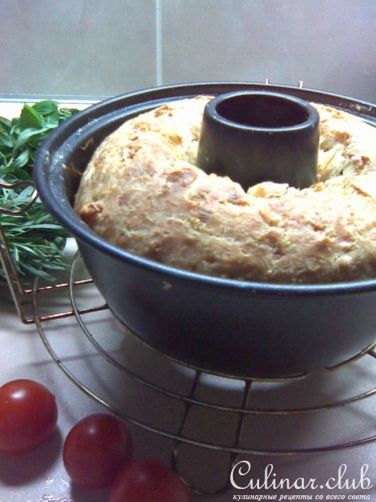 КЕКС ЗАКУСОЧНЫЙ на закваске С ЭСТРАГОНОМ, ФИСТАШКАМИ, ВЕТЧИНОЙ И СЫРОМ