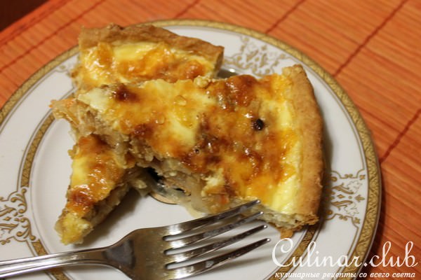 Луковый пирог с квашеной капустой