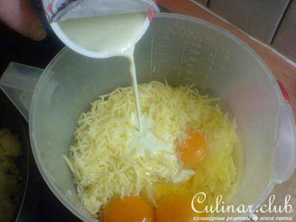 Луковый пирог с окороком.