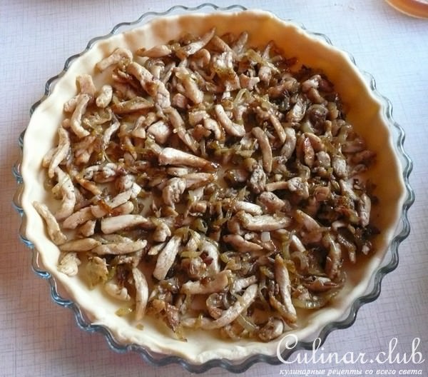Пирог с курицей и брокколи