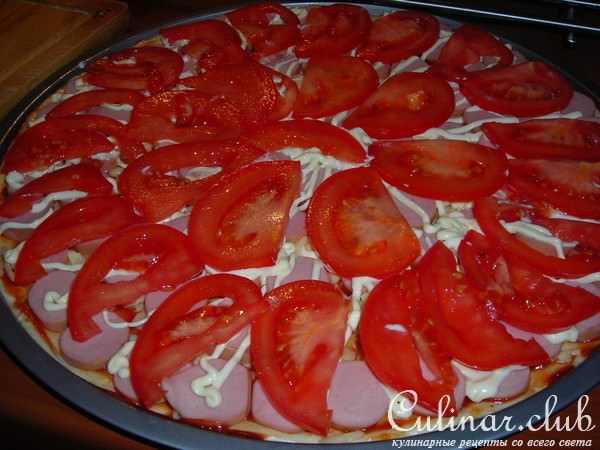 Пицца (сыр,помидоры,сосиски )
