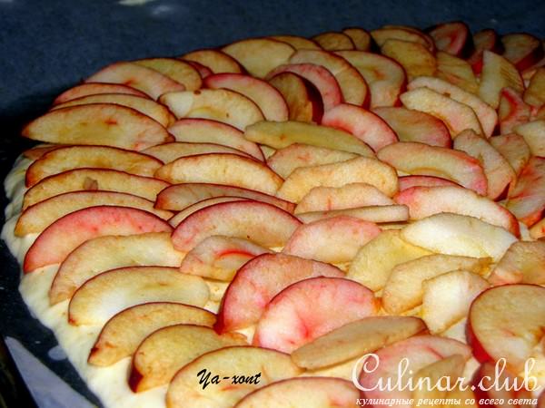 ЛЕПЕШКА С ЯБЛОКАМИ И СЫРОМ.