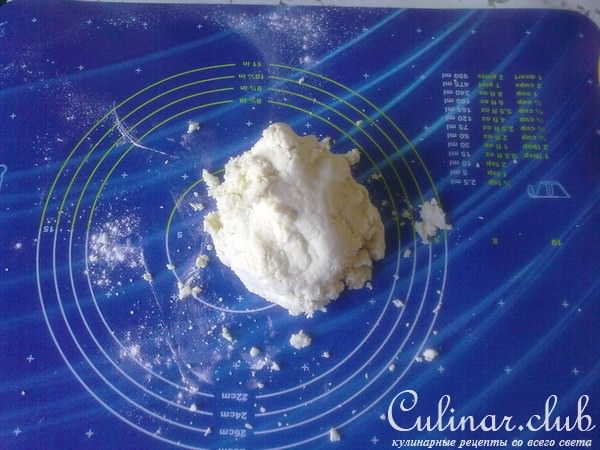 Пирог Гведзели с сыром и яйцом