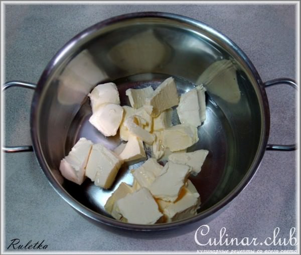 Мясной пирог с сердцем и беконом.