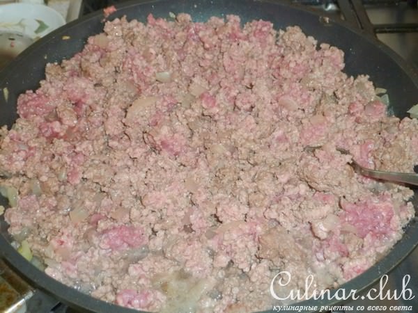 Бурекасы с рубленой говядиной и печеными баклажанами