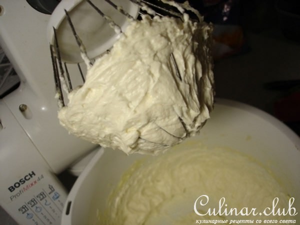 Клубничные капкейки на киселе с заварным кремом Шарлотт