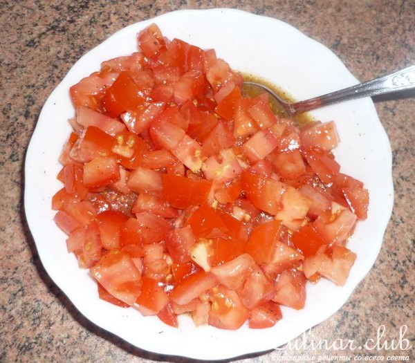 открытые пирожки с помидорами
